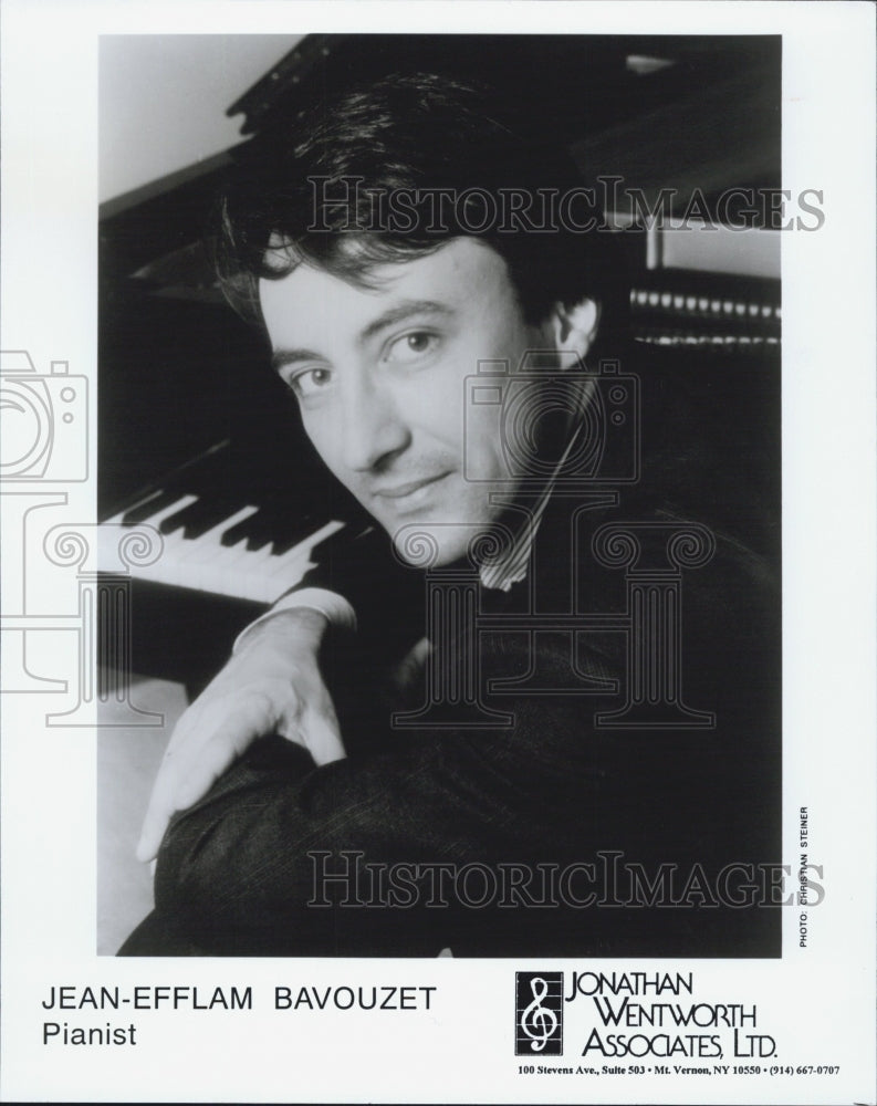 1998 Press Photo Award Winning Pianist Jean-Efflam Bavouzet - Historic Images