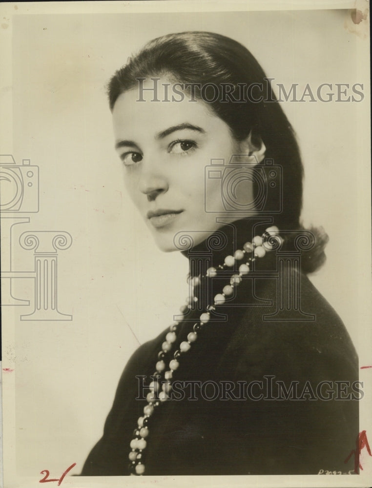 1957 Actress Marisa Pavan stars in "The Kaiser Aluminum Hour" - Historic Images