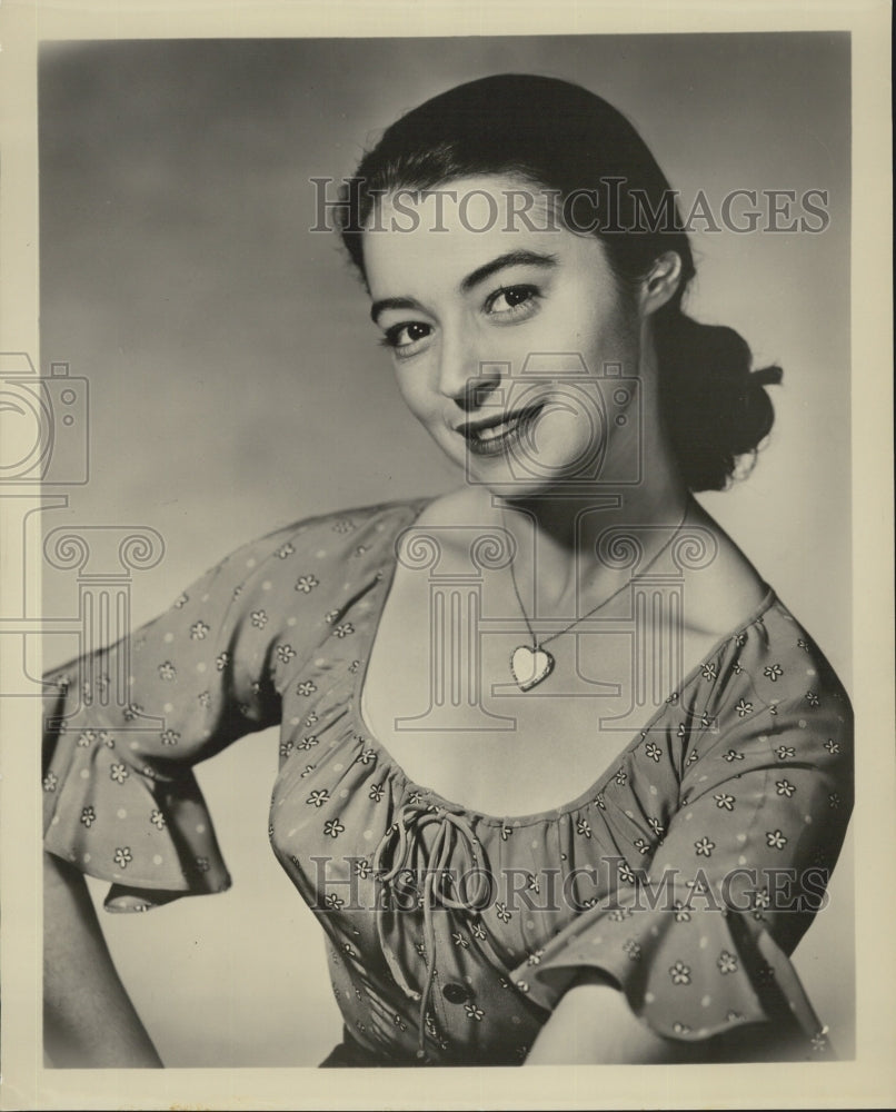 Press Photo Actress Marisa Pavan - Historic Images