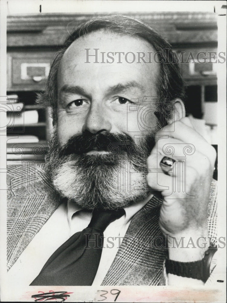 1982 Press Photo Van Gordon Saute, President, CBS Sports - Historic Images