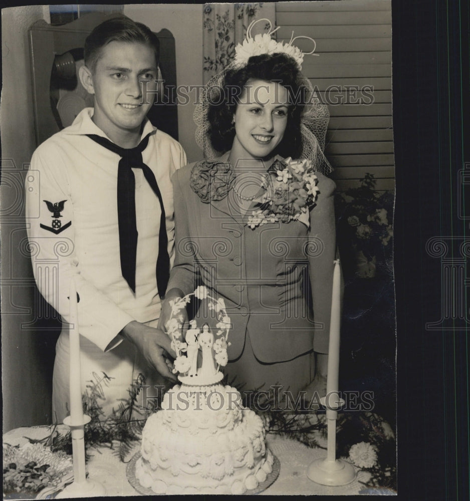 Press Photo Mr. and Mrs. Glenn Alan Swenson Wedding - Historic Images