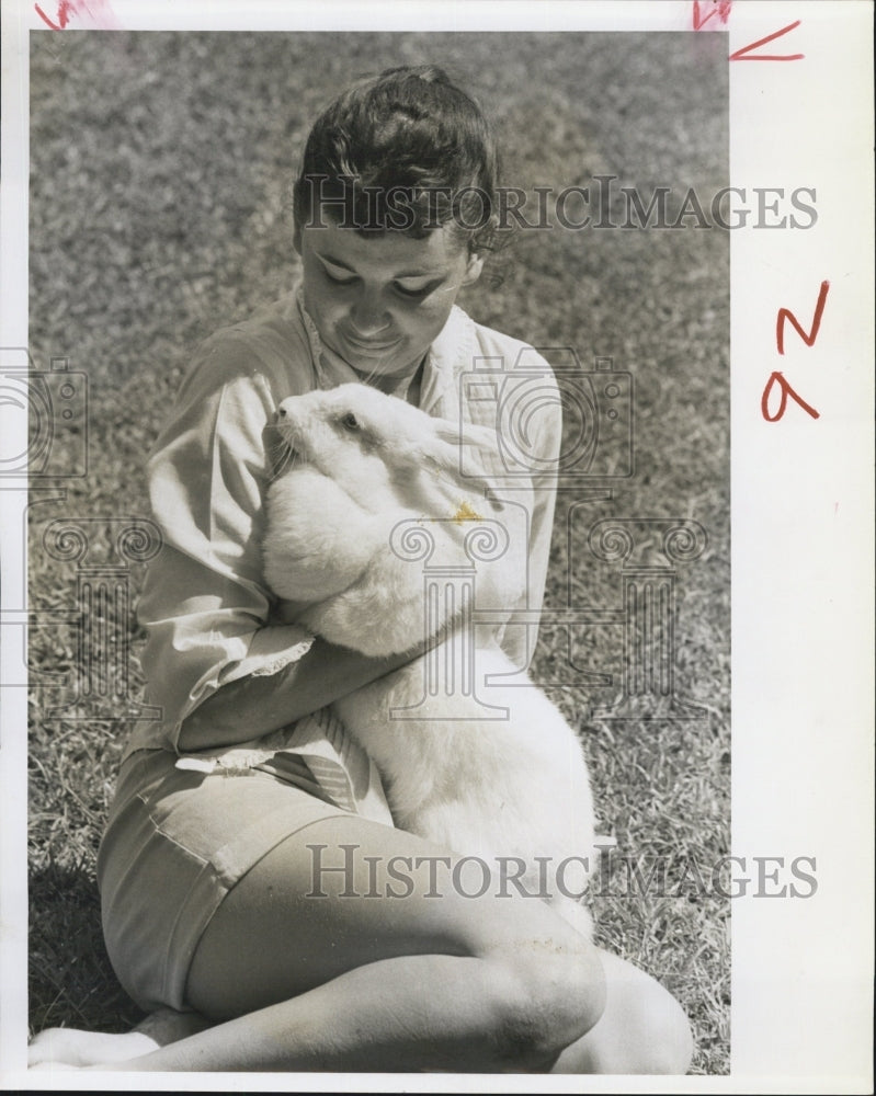 1963 Diane Hewlett and bunny in St. Petersburg, Florida - Historic Images