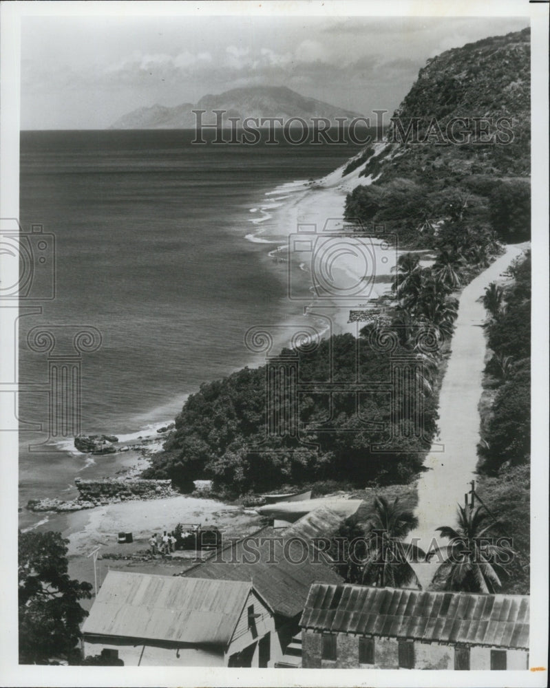 1975 Press Photo Netherlands Antilles Windward Islands - RSG77041 - Historic Images