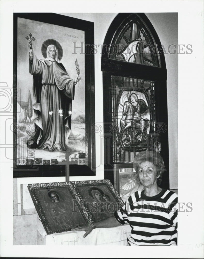 1989 Press Photo Goldie Tagarelli - Historic Images