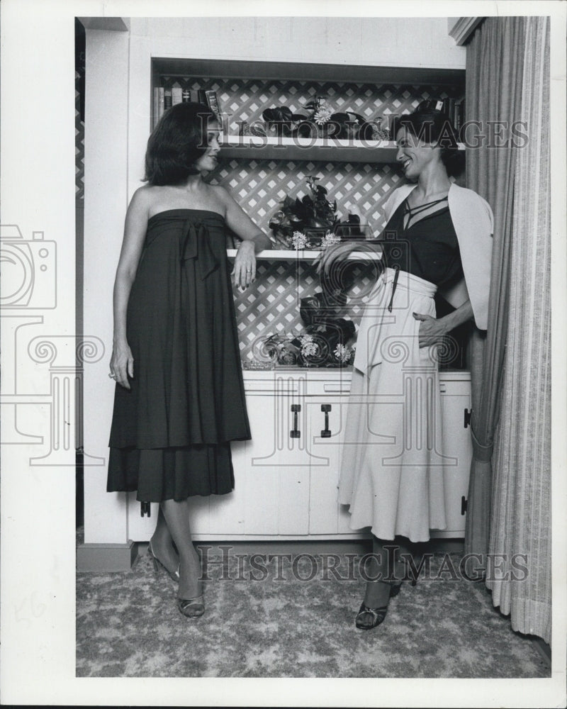 1977 Models Jardine Skirt Top Jacket - Historic Images