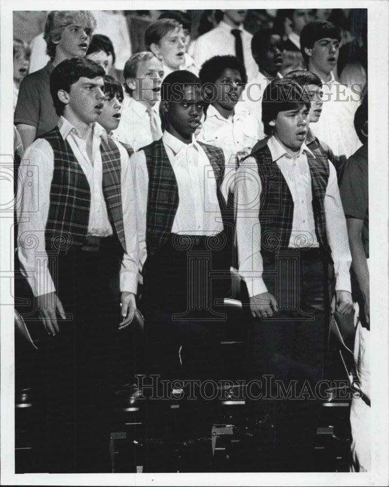 1984 Press Photo Pinellas county high school kids singing - Historic Images