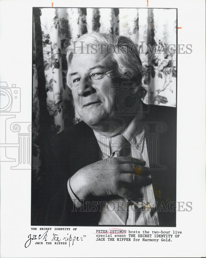 1988 Press Photo Peter Ustinov in :The Secret Identity of Jack the Ripper&quot; - Historic Images