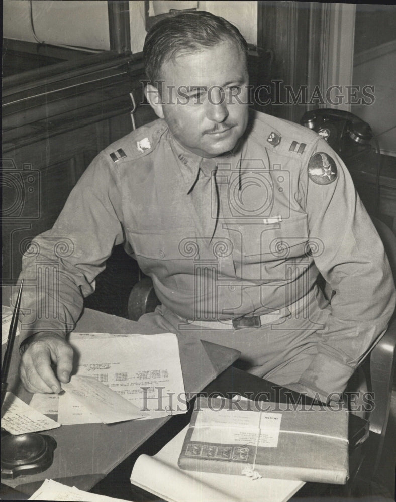 1942 Press Photo Captain Ralph R. Swartz - Historic Images