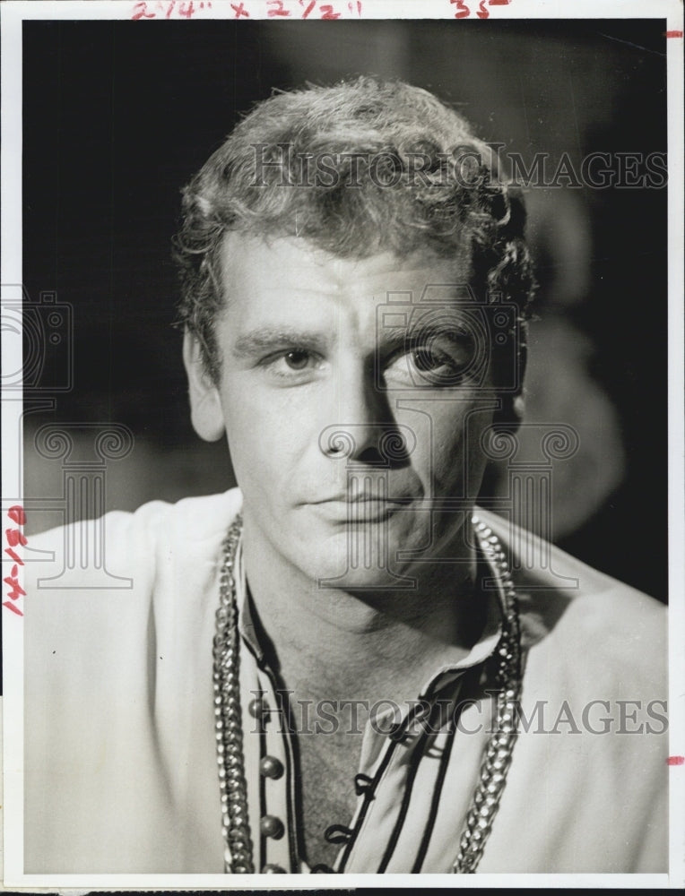 1968 Press Photo Actor Guy Stockwell in the TV show Ironside - RSG77623 - Historic Images