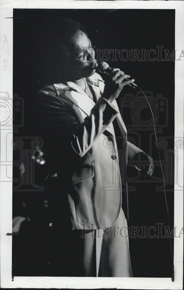 1977 Press Photo Lou Rawls - RSG77721 - Historic Images