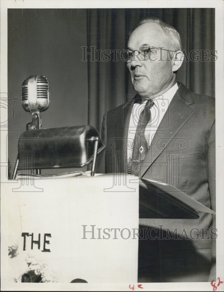 1957 Ray Erwin Politician. - Historic Images