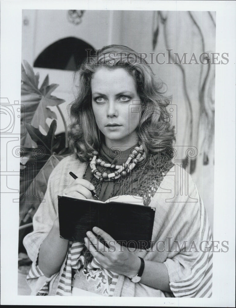 1985 Press Photo Jenny Seagrove in &quot;In Like Flynn&quot; - Historic Images