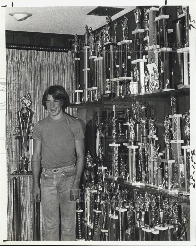 1989 Press Photo Danny Schmitss Motocross champions with his Trophies. - Historic Images