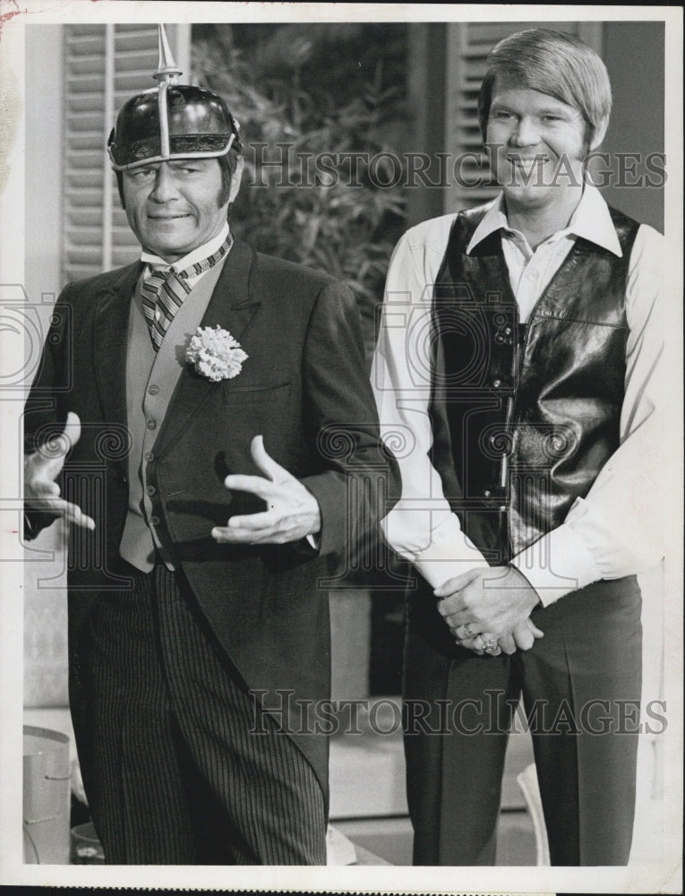 1970 Press Photo The Glen Campbell Goodtime Hour Larry Storch CBS - RSG78553 - Historic Images