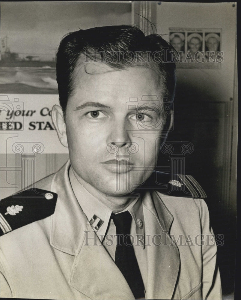 1942 Press Photo Lt.Frank M. Wood. - Historic Images