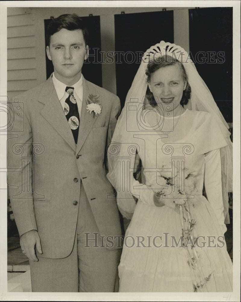 1949 Press Photo Agnes Teresa Ernst and Richard Wood - RSG78963 - Historic Images