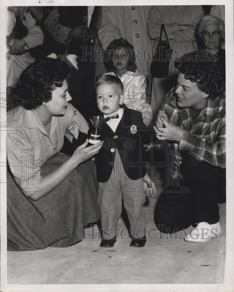 1961 William Mark Avard winner of the boys' section of the baby - Historic Images