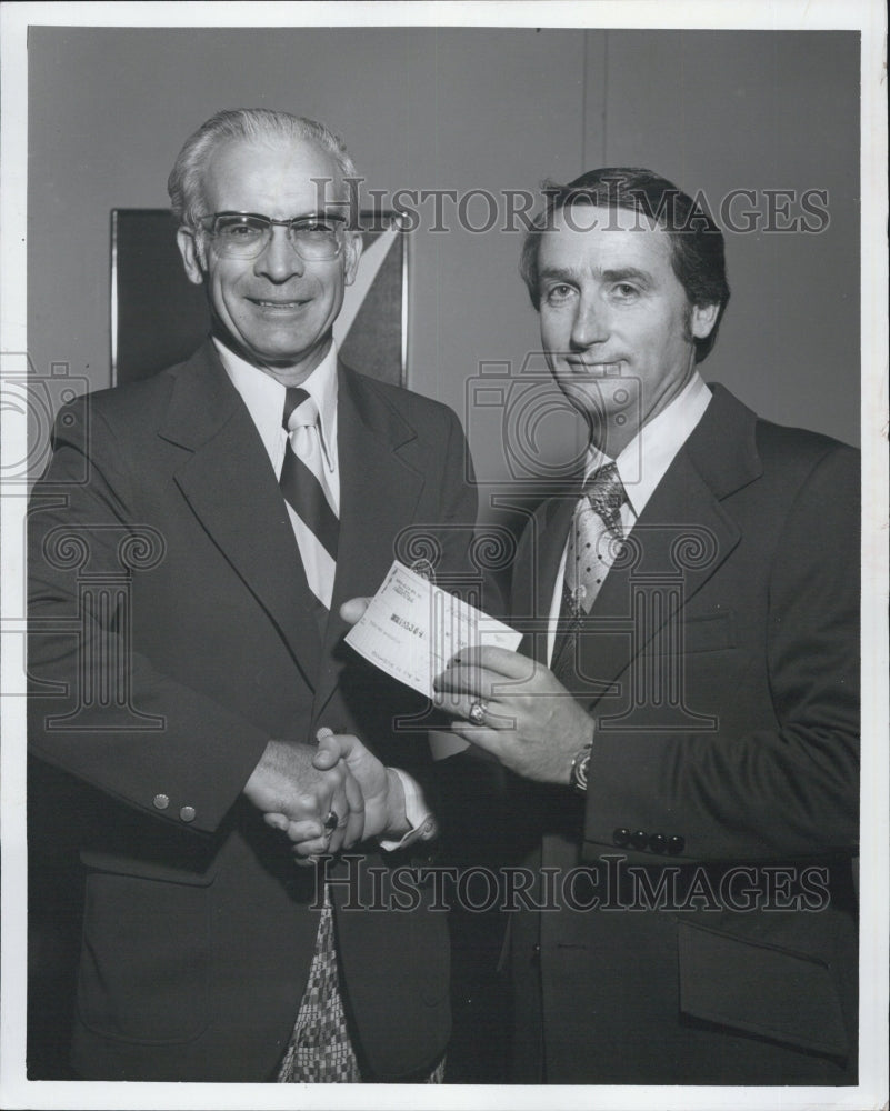 Press Photo Claude LePlaut James Barlow Men Check Suit Tie European Health Spa - Historic Images