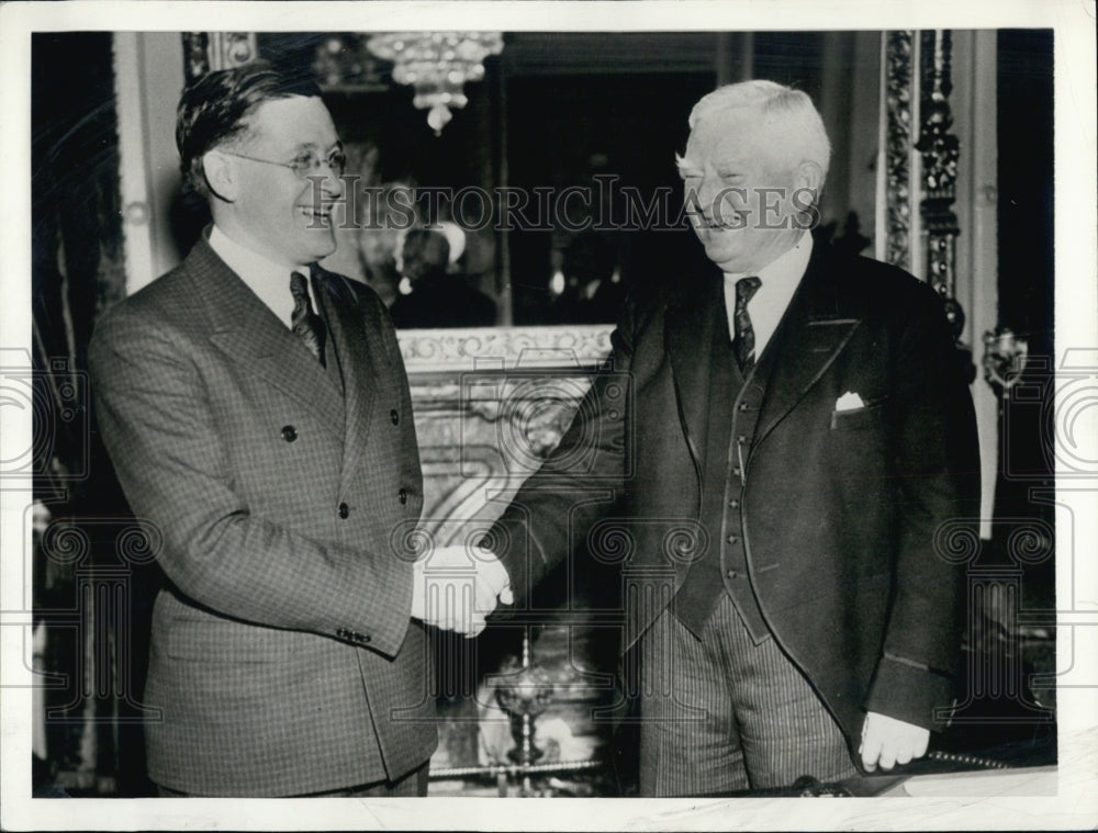 1936 Senator Elmer A. Benson, greeted by John N. Garner - Historic Images