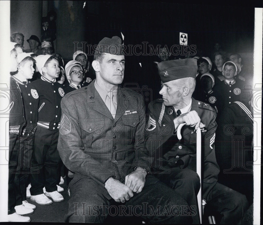 1966 Press Photo Sgt. George Ganem  USMC &amp; S/Sgt.  Paul T. Carey, USA - Historic Images