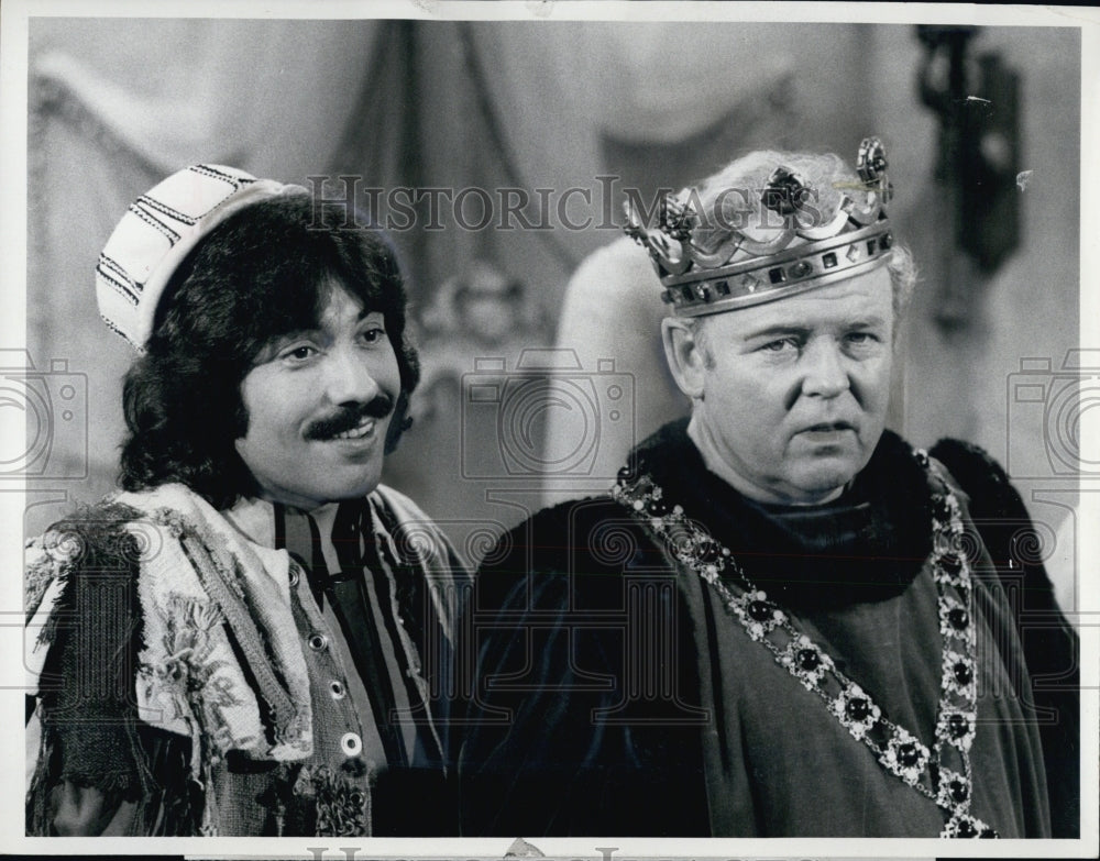 1975 Tony Orlando, Carroll O'Connor star in "Tony Orlando and Dawn" - Historic Images