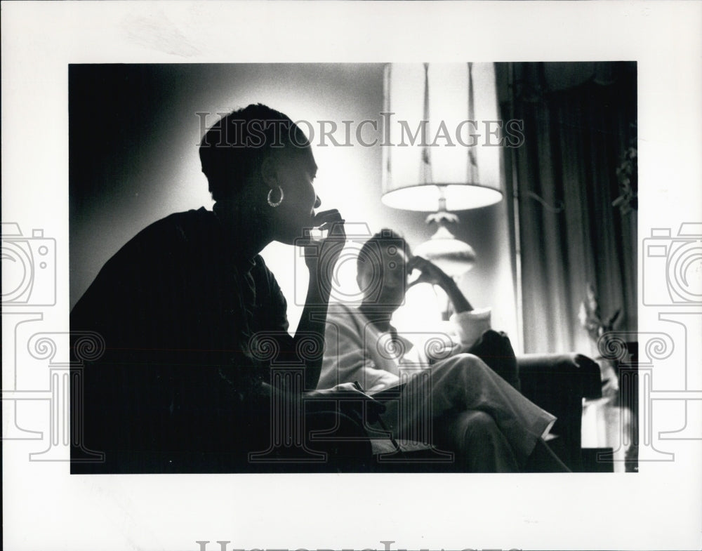 1992 Press Photo Emmanuel Wilson&#39;s widow Sandra and his mother Arodorothy Wilson - Historic Images