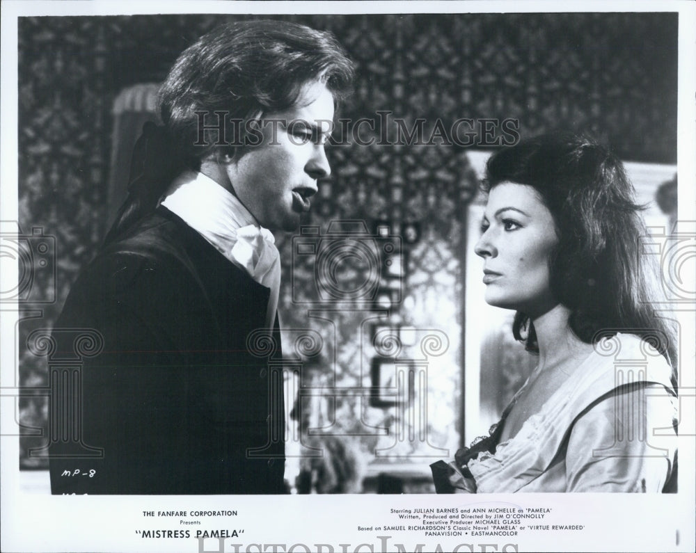1973 Press Photo Julian Barnes & Ann Michelle, on set of "Mistress Pamela". - Historic Images