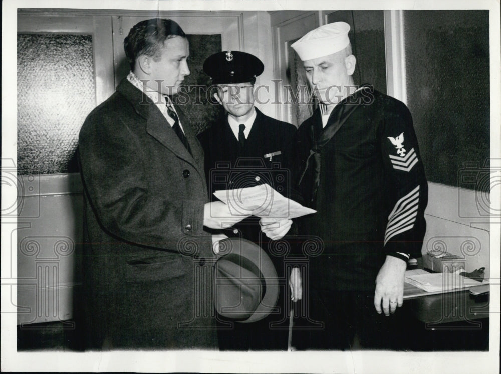 1941 Press Photo Hickey, Horace Green & Nels T. R. Ramsland Chief Tender Mate - Historic Images