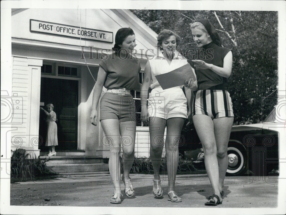 1956 Barbara Eldredge, Carol Arata, and Peggy Rose, young actresses - Historic Images