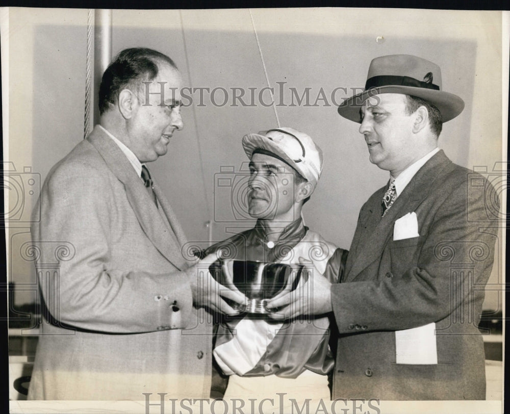 1946 President A. Somoza of Nicaragua (Left) a visitor to Suffolk - Historic Images