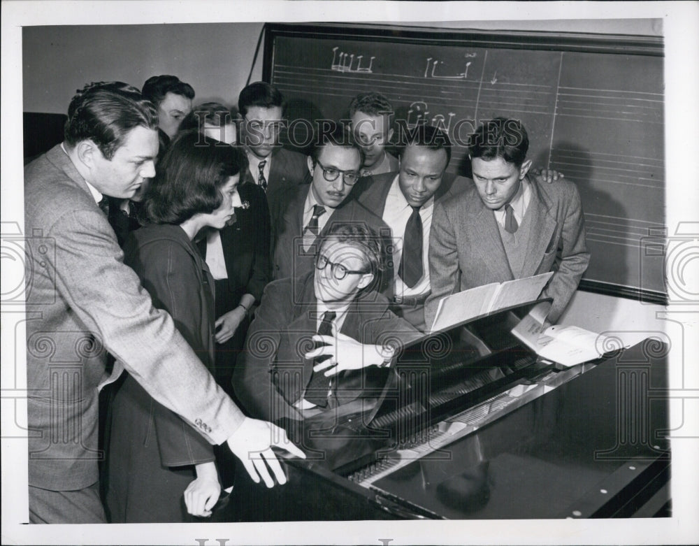 1948 Press Photo Professor Walter Hendl of the Julliard School of Music - Historic Images