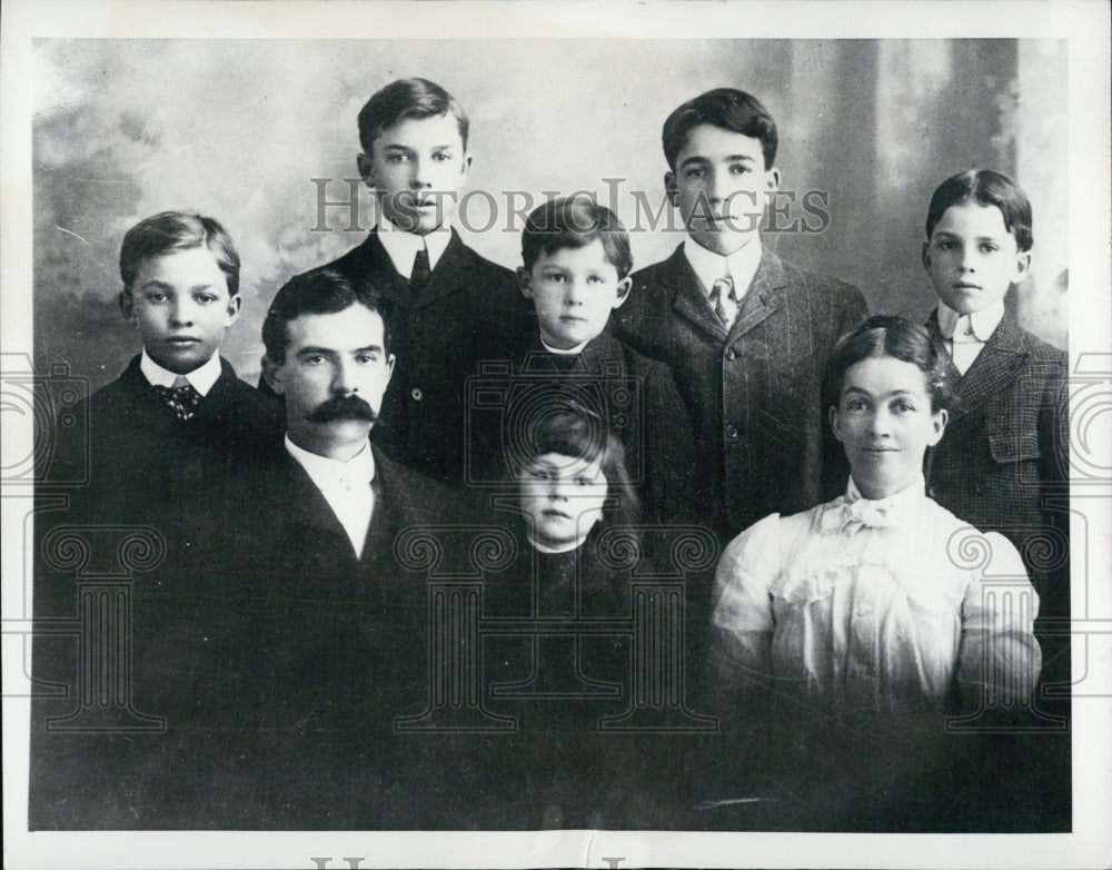 1955 Copy Of Earlier Photo Of Dwight Eisenhower, Age 10, And Family - Historic Images