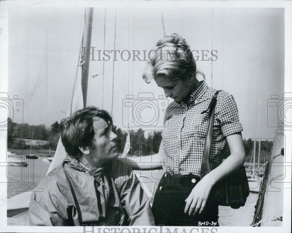 1971 Press Photo Actor Michael Duchaussoy and Caroline Callier - Historic Images