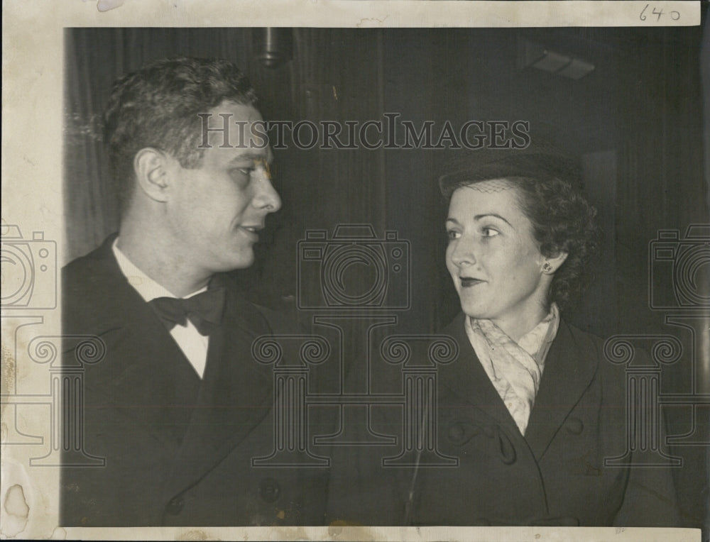 1951 Press Photo  Mr & Mrs Alfred Cenedella Jr together - Historic Images