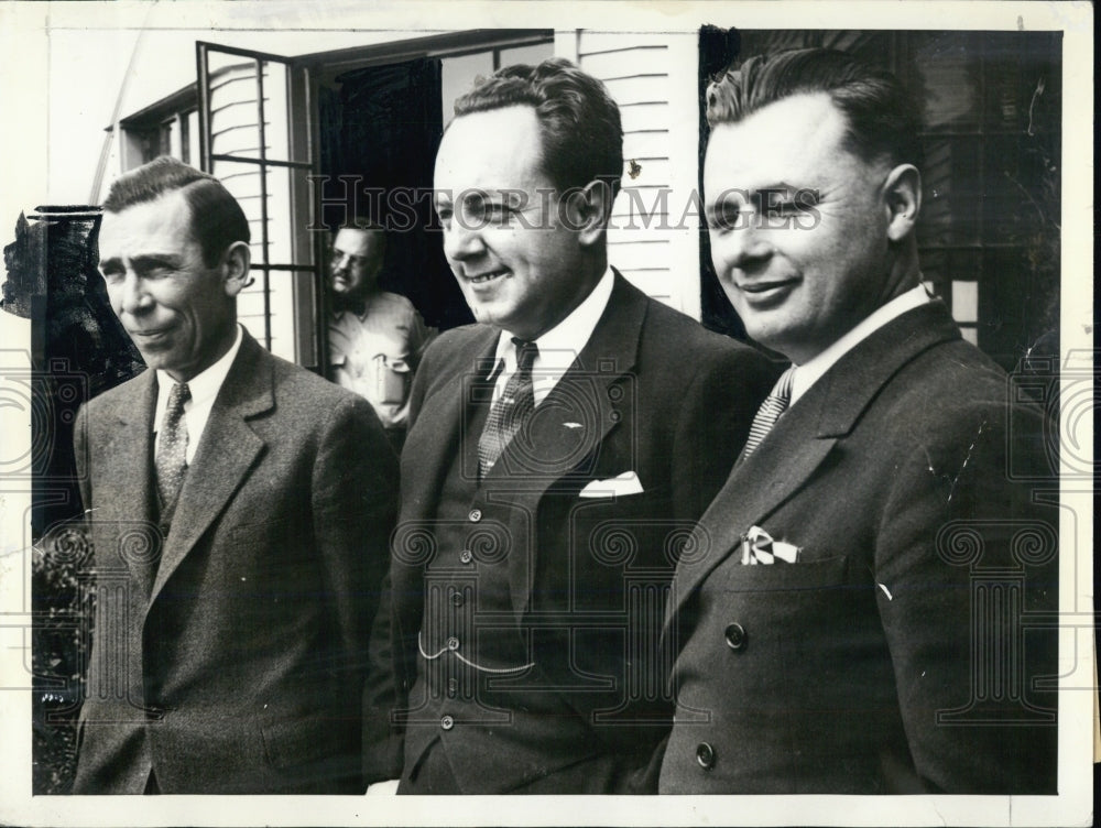 1935 Press Photo robot plane pilots Clay Bissell, Chester Snow, Al Hegenberger - Historic Images