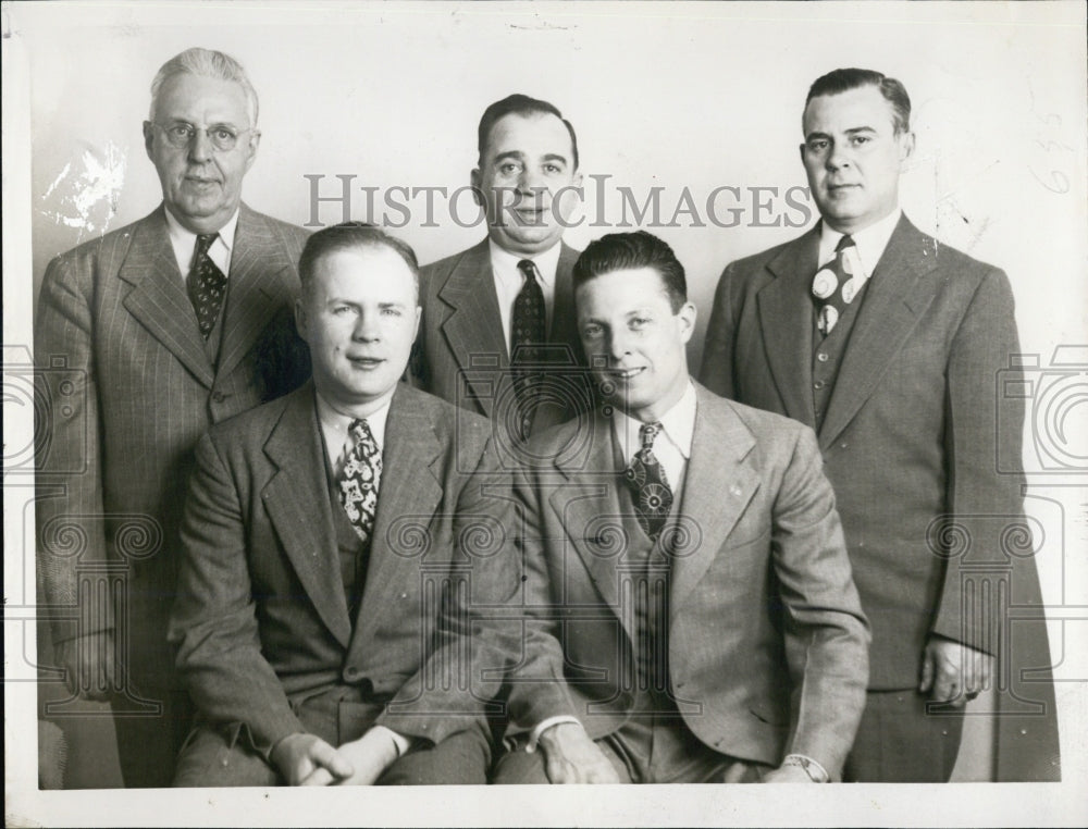 1948 Press Photo Catholic Union Dance Committee Complete Arrangements Dance - Historic Images