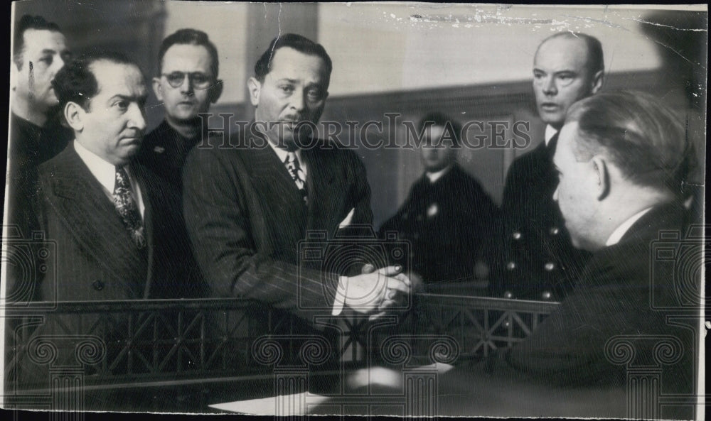 1946 Pharmacist Sentenced Chair Benjamin Feldman Poisoned Wife - Historic Images