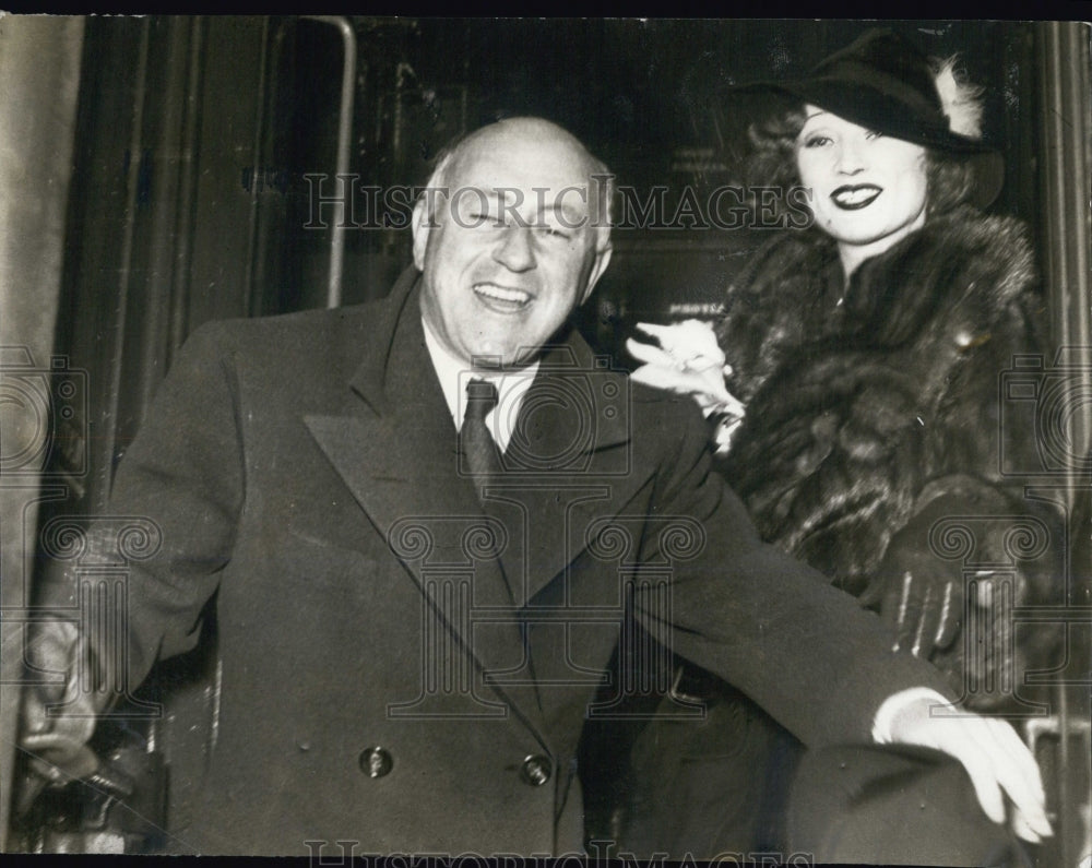 1938 Press Photo Director Cecil DeMille &amp; Actress Margot Grahame - RSG82133 - Historic Images