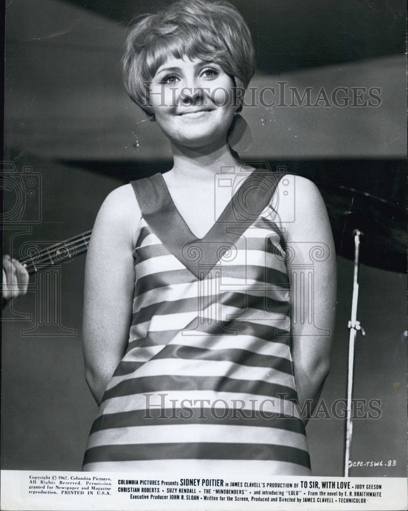 1967 Press Photo Lulu, as Barbara, Sings To Sir, With Love - Historic Images
