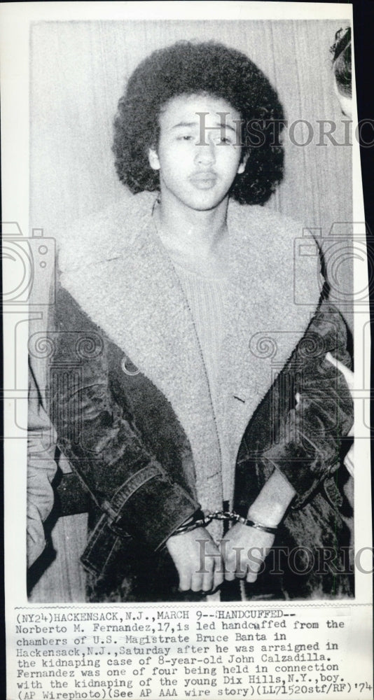 1974 Press Photo Norberto Fernandez after his arraingment in a kidnapping case - Historic Images