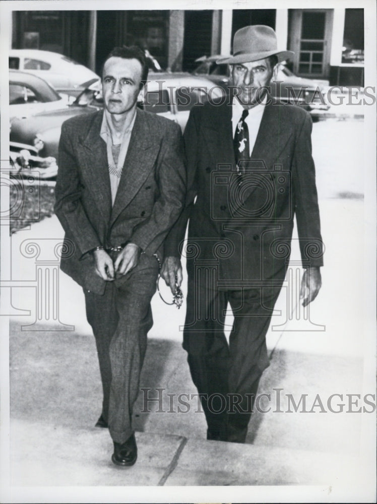 1952 Leland Ivan Ferre, Burglary and Larceny charges, Paitt County - Historic Images