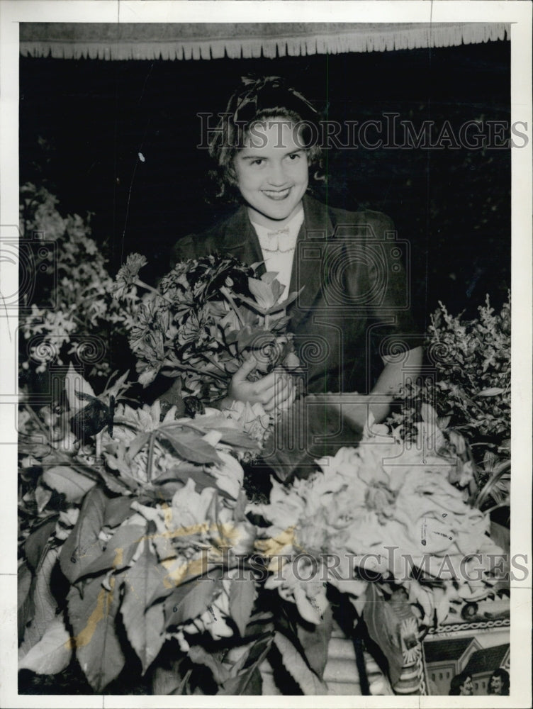 1942 Mary Lothrup at St. John's Church Fair - Historic Images