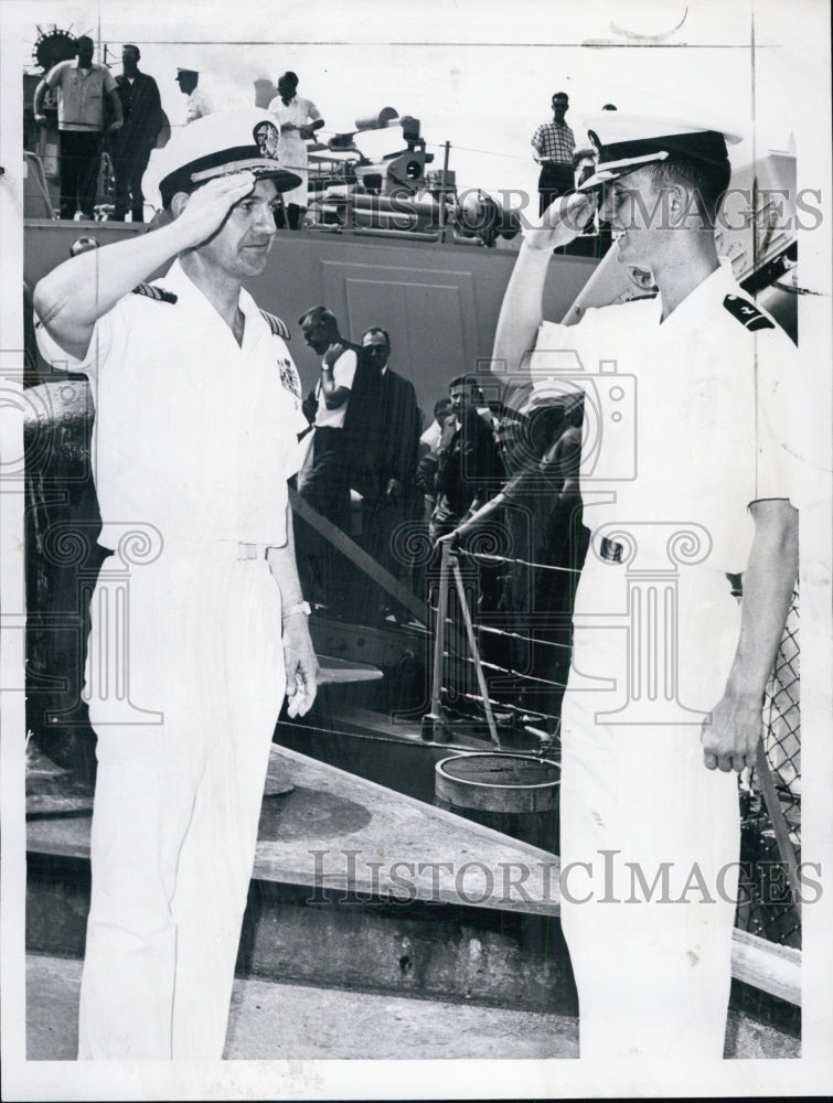 1963 Press Photo Captain Scott Lothrop, USN (L) and son Peter - Historic Images