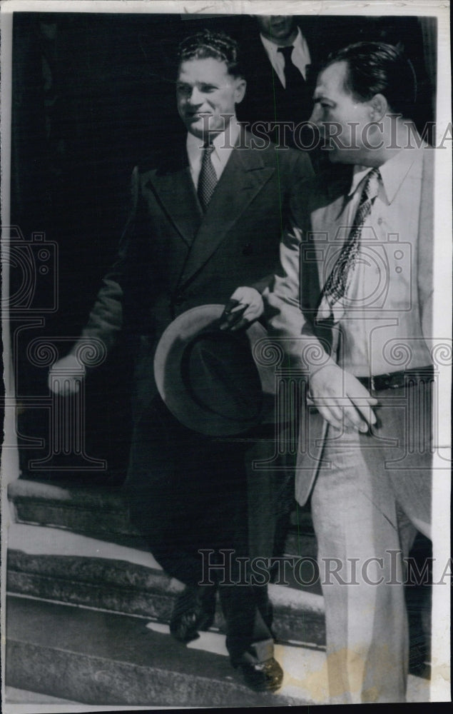 1948 Press Photo Jacob Lomakin Consul General in NY stripped credentials departs - Historic Images