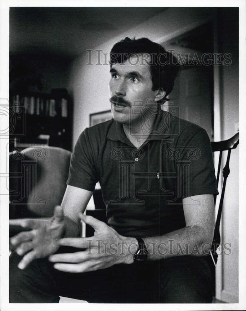 Press Photo Dr Michael F Hogan ,Asst Director Mental Health Commission - Historic Images