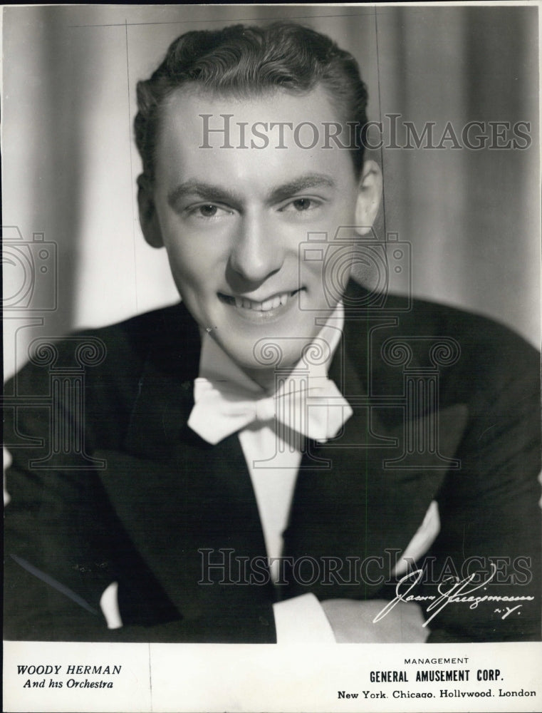 1943 Press Photo Woody Herman and Orchestra ,General Amusement Corp. - Historic Images