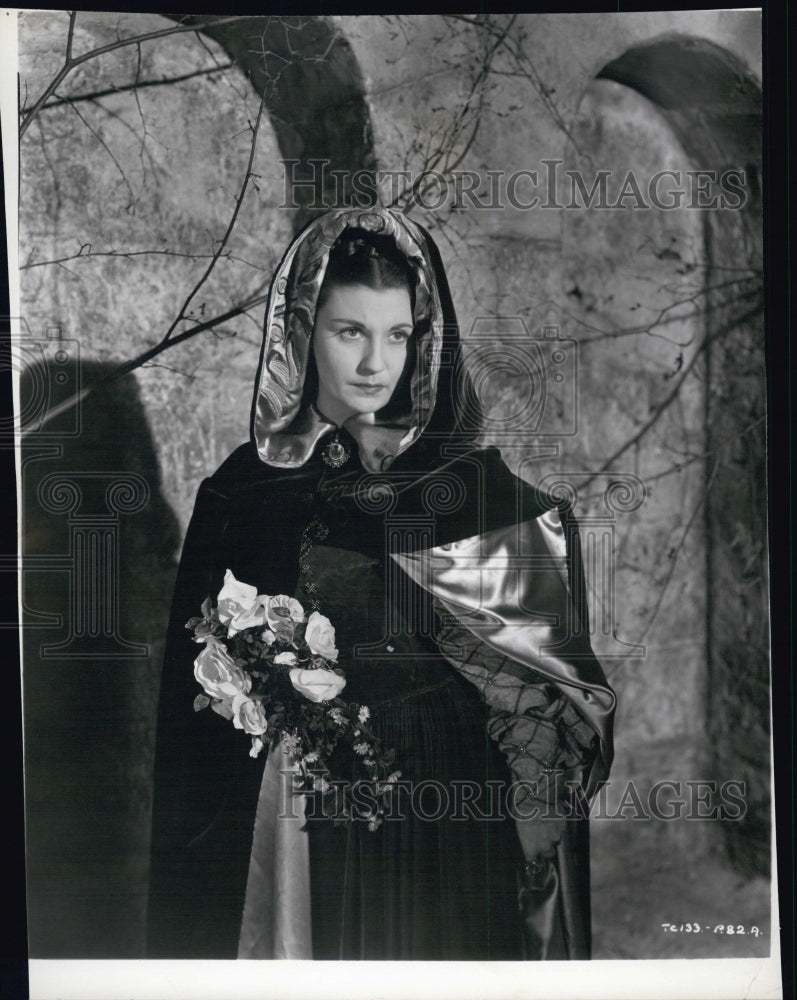 1948 Eileen Henlie in "Hamlet" at Beacon Hill Theater. - Historic Images