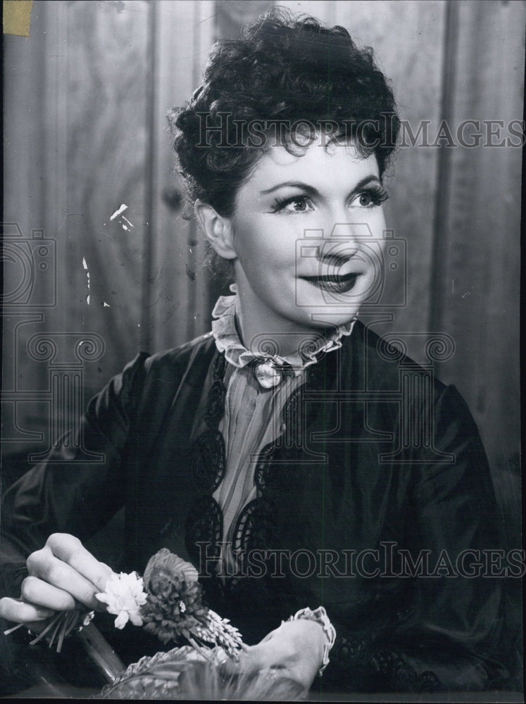 1955 Press Photo English stage actress Eileen Herlie in &quot;The Matchmaker&quot; - Historic Images