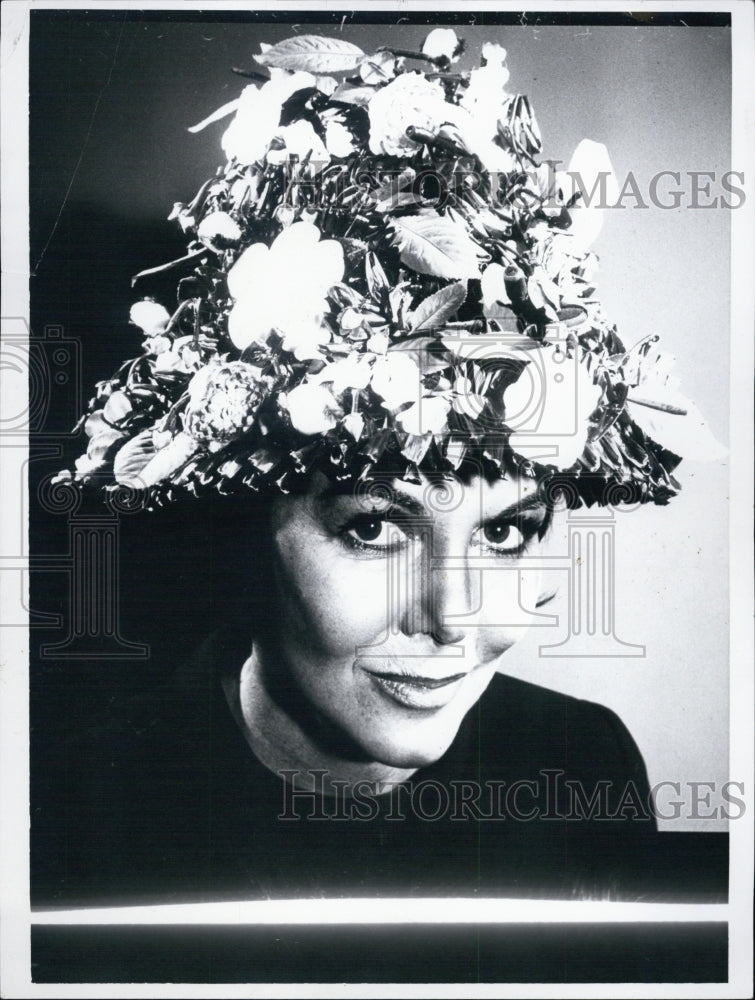 1964 Boston model Irene Hennessey - Historic Images