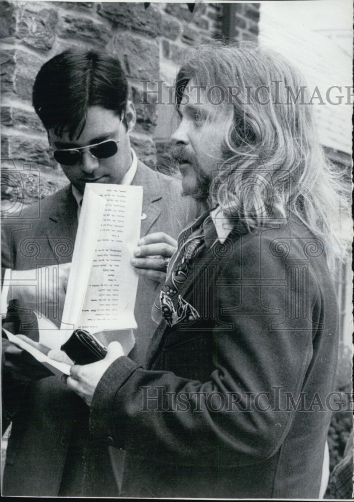1969 Press Photo Psychedelic artist Robert Heironimus - Historic Images
